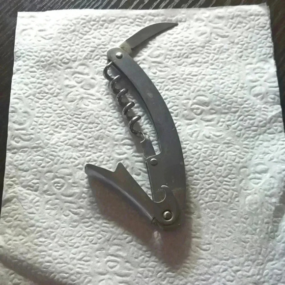 Multi wine and bottle opener..stainless steel..never used.. - Picture 1 of 2